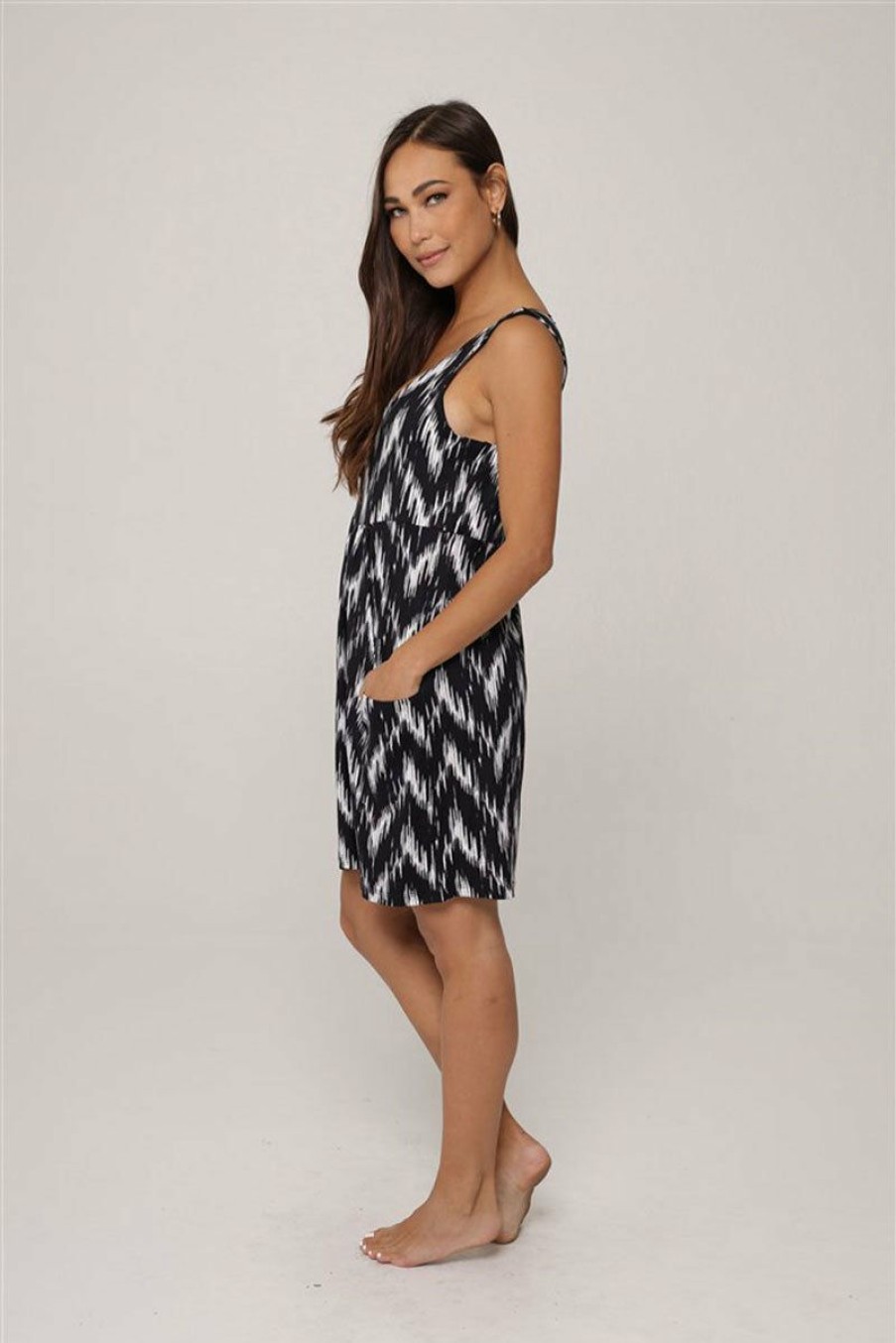 Clothing * | Bargain Sale J.Valdi: Plus Midnight Shore Deep Pocket Tank Dress Blk/Ivry